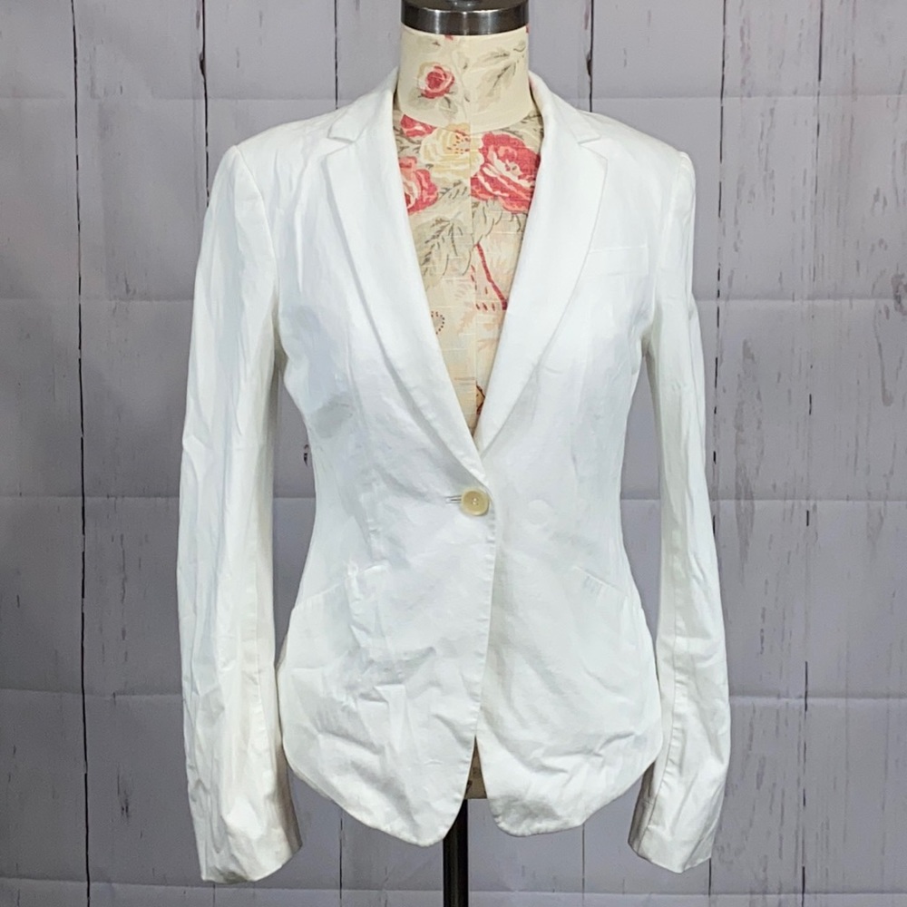 BCBG white blazer with ruffled Back, size Small